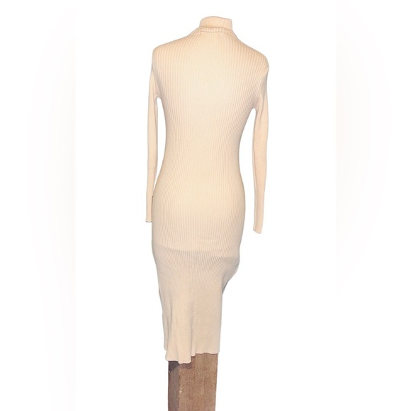 Lilly’s Kloset Hot!🔥 Form fitting  Dress - Picture 8 of 15